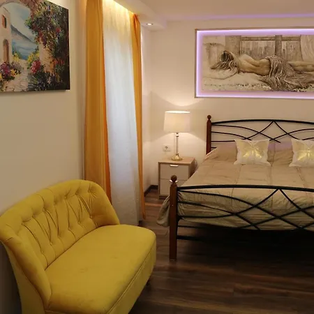 House Sandra 3*