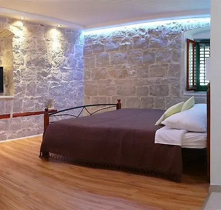 House Sandra Guest house 3*