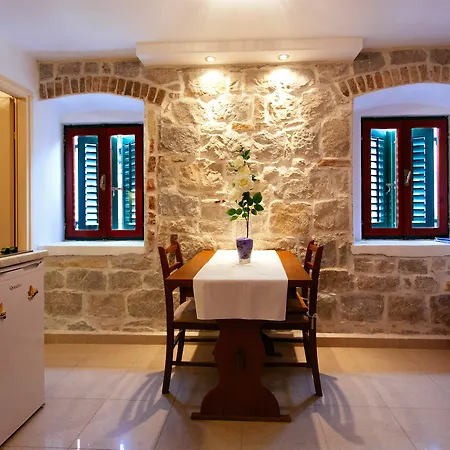 House Sandra Guest house