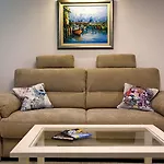 House Sandra 3*