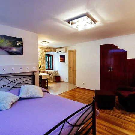 Gæstehus House Sandra