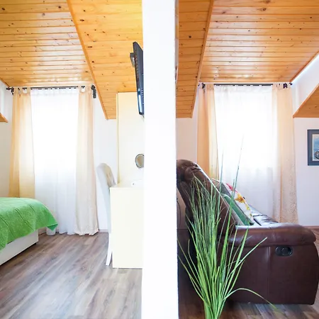 Gæstehus House Sandra 3*