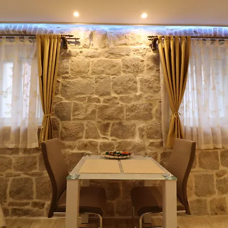 House Sandra 3* Split