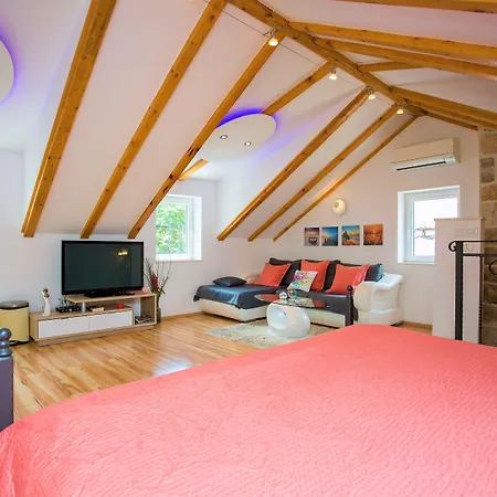 Gæstehus House Sandra Split