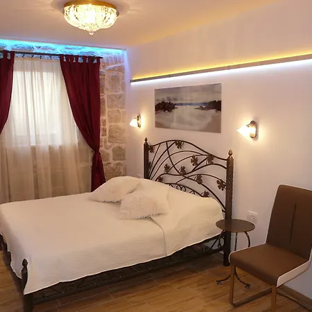 豪斯桑德拉酒店