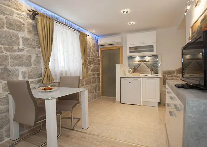 House Sandra 3*